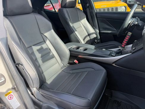Used 2015 Lexus IS 350 w/ F-Sport Package RWD image 11