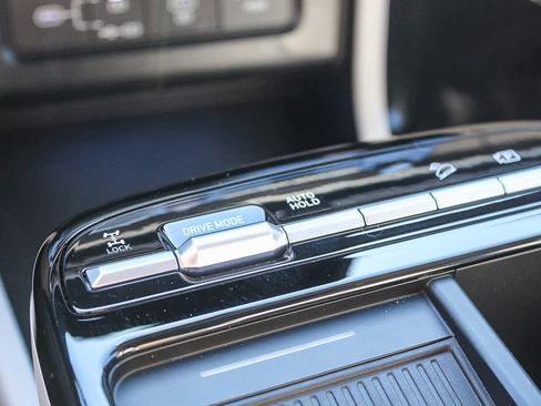 Certified 2025 Hyundai Tucson SEL image 35