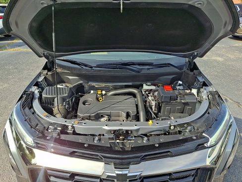 Used 2025 Chevrolet Equinox ACTIV AWD/4WD image 28