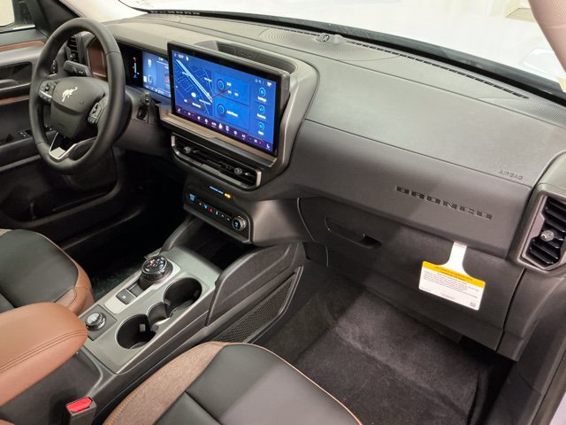 New 2026 Ford Bronco Sport Outer Banks w/ Outer Banks Tech Package+ AWD/4WD image 20