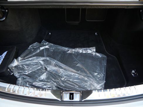 Used 2024 Bentley Flying Spur W12 AWD/4WD image 24