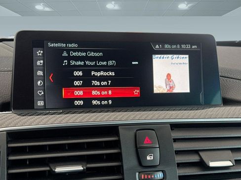 Used 2018 BMW M4 Convertible w/ Competition Package RWD image 21
