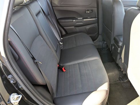 Used 2025 Mitsubishi Outlander Sport SE image 35