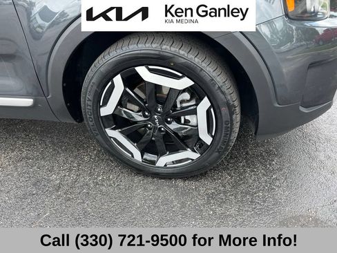 Certified 2024 Kia Telluride S w/ S Sunroof Package AWD/4WD image 22