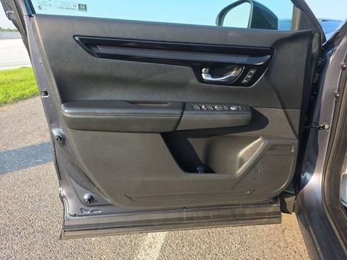 Used 2025 Honda CR-V EX-L image 9