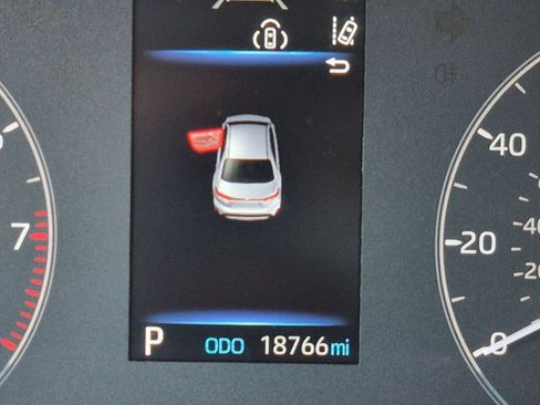 Used 2023 Toyota Corolla LE FWD image 10