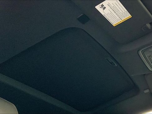 Used 2019 GMC Sierra 1500 AT4 w/ AT4 Premium Package image 14