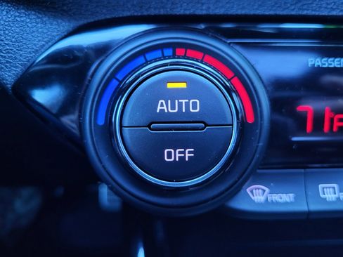 Used 2023 Kia Forte GT-Line w/ GT-Line Premium Package image 18