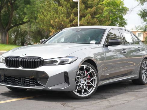 Used 2023 BMW 330i xDrive Sedan w/ M Sport Package AWD/4WD image 1