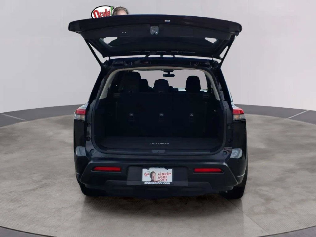 Certified 2026 Nissan Pathfinder SV FWD image 19