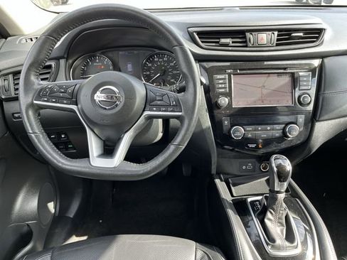 Used 2019 Nissan Rogue SL AWD/4WD image 12