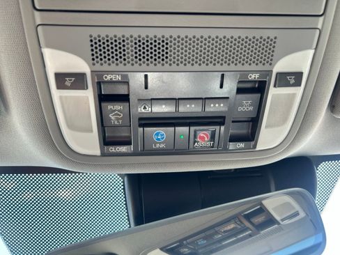 Used 2016 Acura TLX V6 SH-AWD w/ Technology Pkg image 34