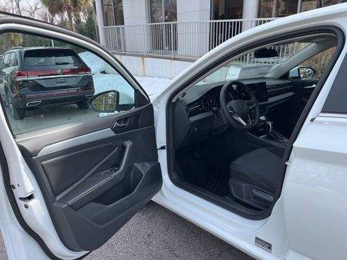 New 2026 Volkswagen Tiguan S image 4