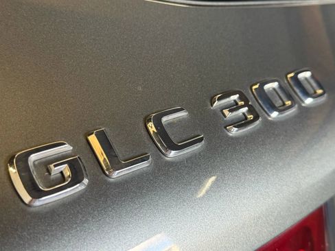 Used 2016 Mercedes-Benz GLC 300 4MATIC image 36