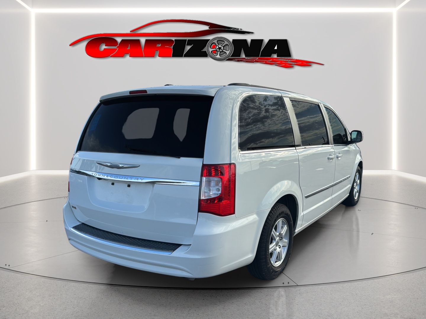 Used 2012 Chrysler Town & Country Touring w/ Entertainment Group #1 FWD image 6