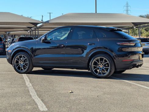 Used 2021 Porsche Cayenne Coupe image 6