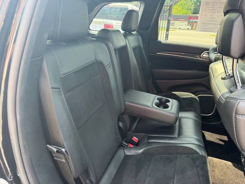 Used 2018 Jeep Grand Cherokee SRT w/ Trailer Tow Group IV AWD/4WD image 26