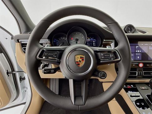 New 2026 Porsche Macan S image 16
