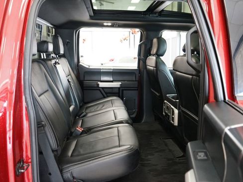 Used 2019 Ford F150 Lariat image 14