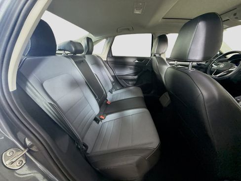 Used 2025 Volkswagen Jetta SE image 27