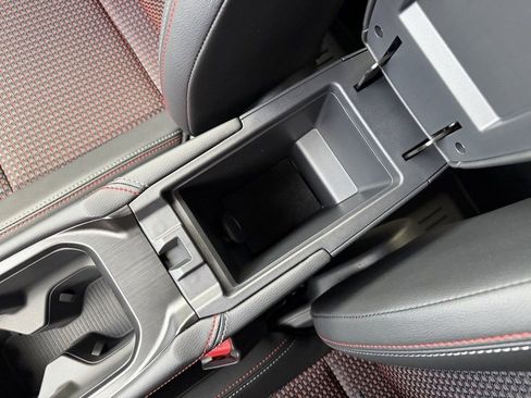 New 2026 Nissan Kicks SR w/ Cold Weather Package image 26