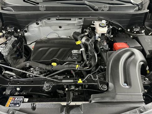 Used 2023 Buick Encore GX Preferred w/ Cold Weather Comfort Package FWD image 31