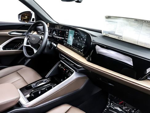 New 2025 Audi Q5 Premium image 5