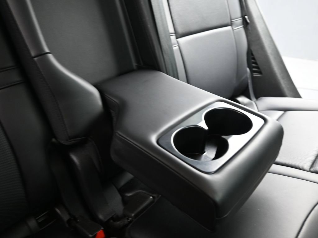 Used 2024 Lincoln Corsair Reserve AWD/4WD image 51