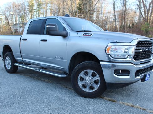 Used 2024 RAM 2500 Big Horn w/ Bed Utility Group image 7