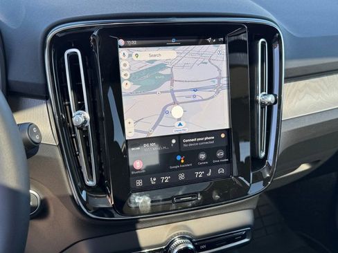 New 2026 Volvo XC40 B5 Plus w/ Protection Package Premier image 23