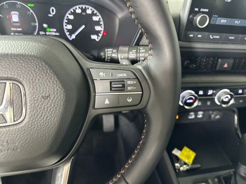 Used 2025 Honda CR-V Sport image 17