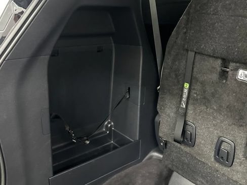 Used 2025 Toyota Sienna XLE FWD image 30