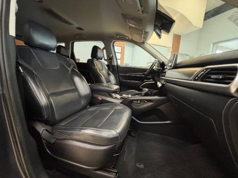 Used 2020 Kia Telluride LX AWD/4WD image 11