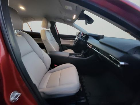 Used 2019 MAZDA MAZDA3 Sedan w/ Preferred Package image 33