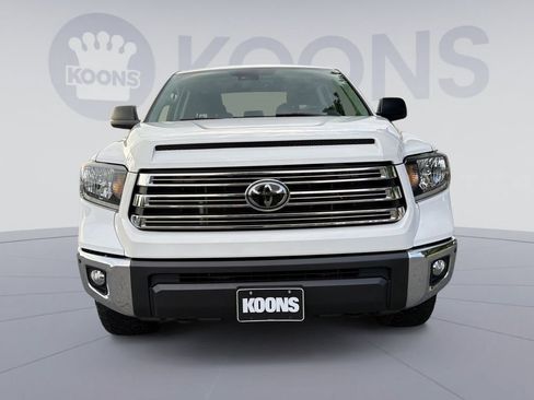 Used 2021 Toyota Tundra SR5 w/ Trail Edition AWD/4WD image 11