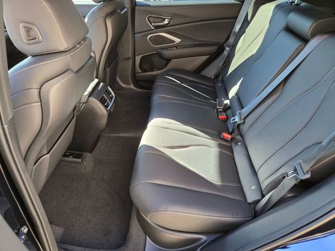 New 2025 Acura RDX SH-AWD image 14