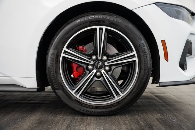 Used 2025 Ford Mustang Coupe RWD image 39