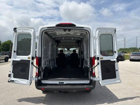 New 2026 Ford Transit 250 148 Medium Roof Extended AWD image 17