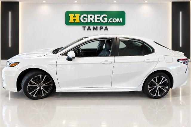 Used 2020 Toyota Camry SE FWD image 4