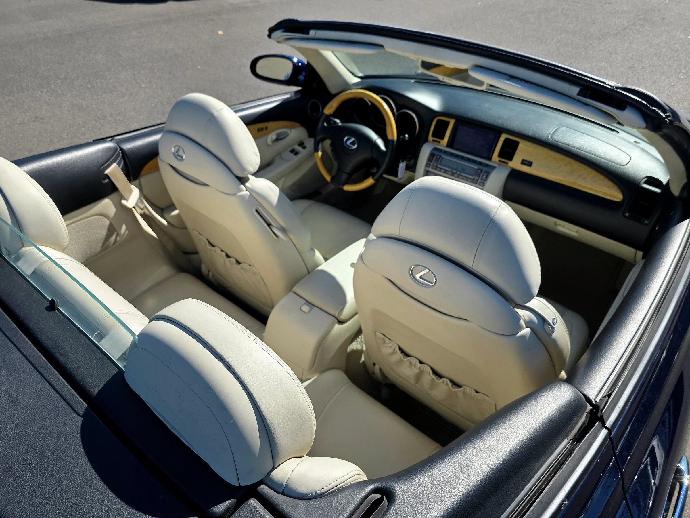 Used 2005 Lexus SC 430 Convertible RWD image 21