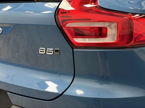Used 2024 Volvo XC40 B5 Core w/ Protection Package Premier AWD/4WD image 38