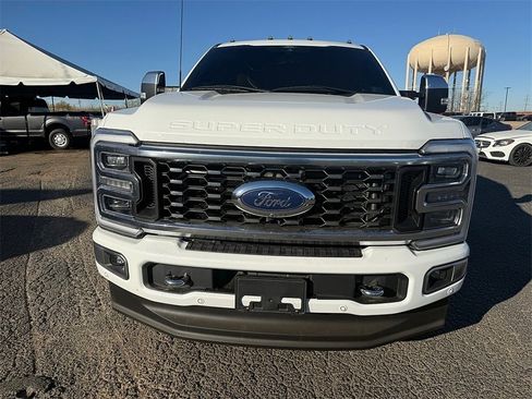 Used 2024 Ford F350 Platinum w/ FX4 Off-Road Package image 3