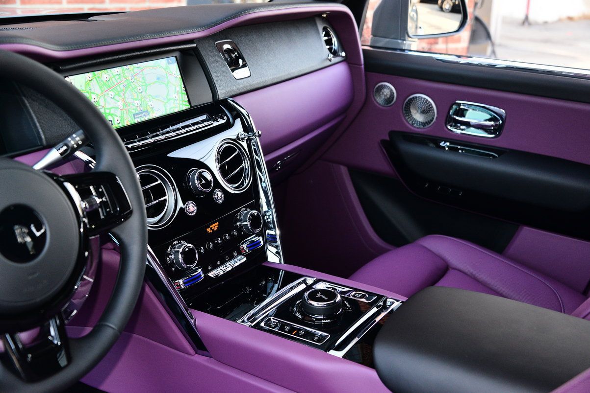 Certified 2022 Rolls-Royce Cullinan w/ Technology Package AWD/4WD image 13