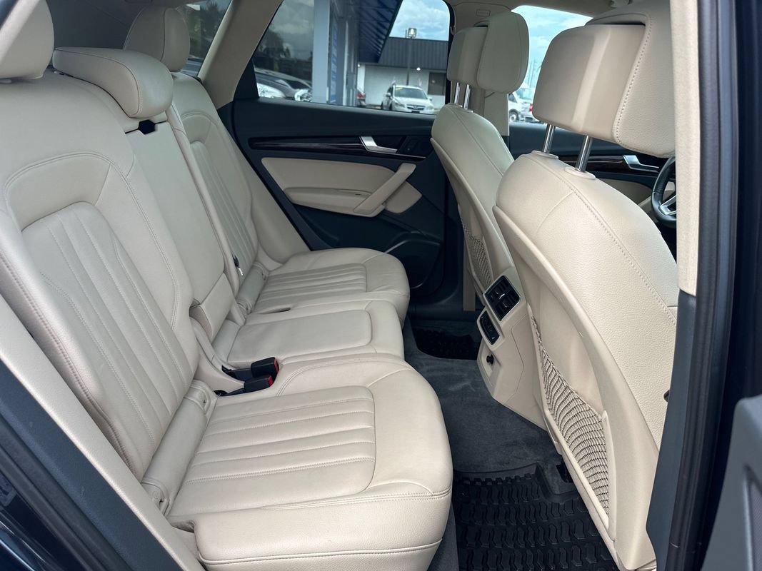Used 2018 Audi Q5 2.0T Premium Plus w/ Premium Plus Package AWD/4WD image 30