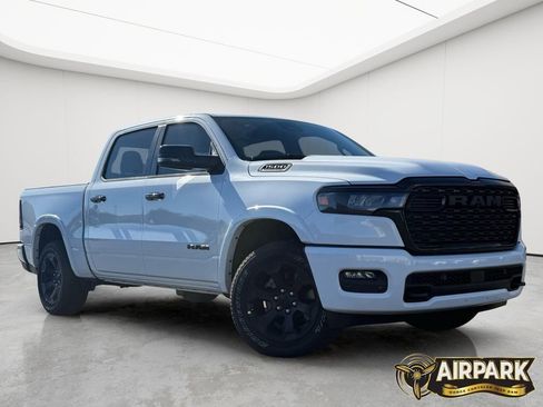 New 2026 RAM 1500 4x4 Crew Cab image 2