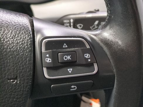 Used 2013 Volkswagen Passat TDI SE FWD image 19