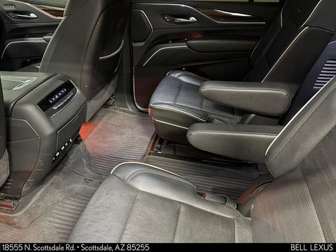 Used 2021 Cadillac Escalade ESV Premium Luxury w/ Driver Assist Tech Package AWD/4WD image 25