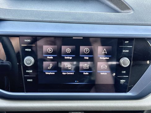 Used 2023 Volkswagen Taos SE FWD image 19