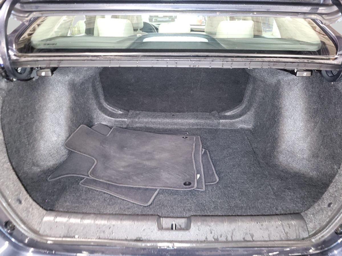 Used 2020 Honda Insight Touring image 13