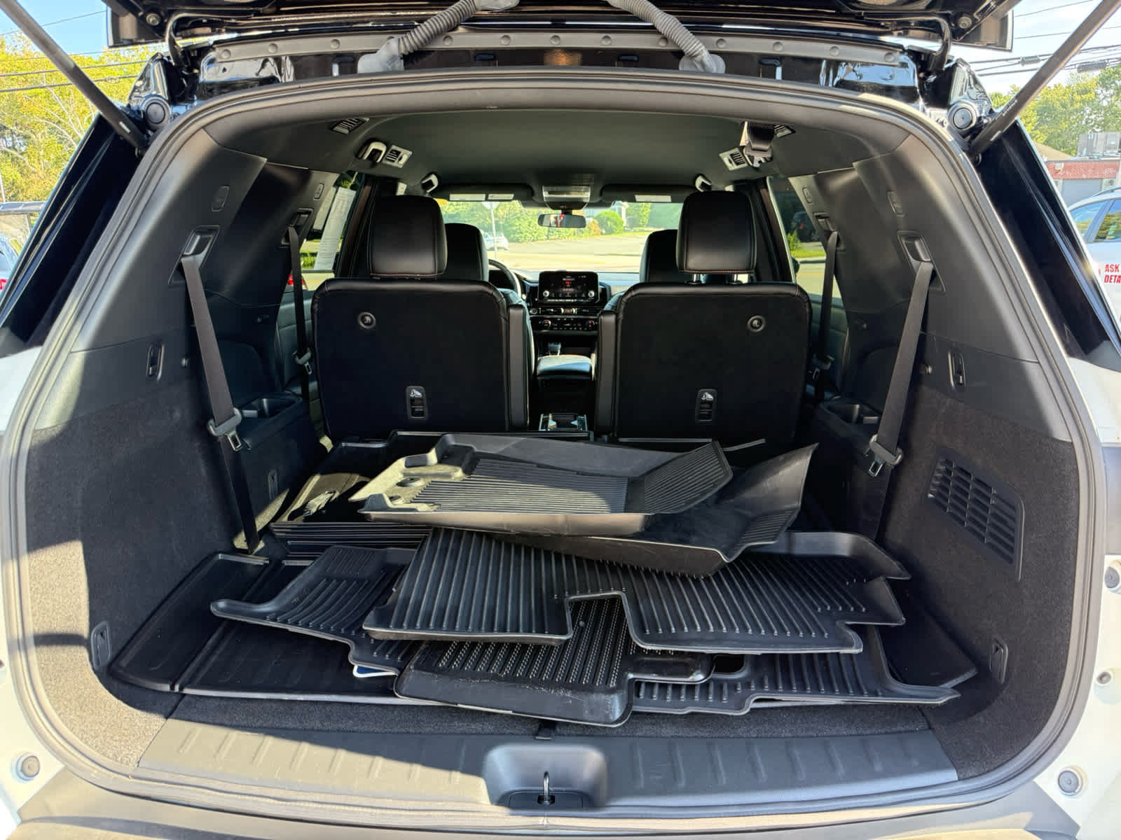Used 2024 Nissan Pathfinder Rock Creek AWD/4WD image 15